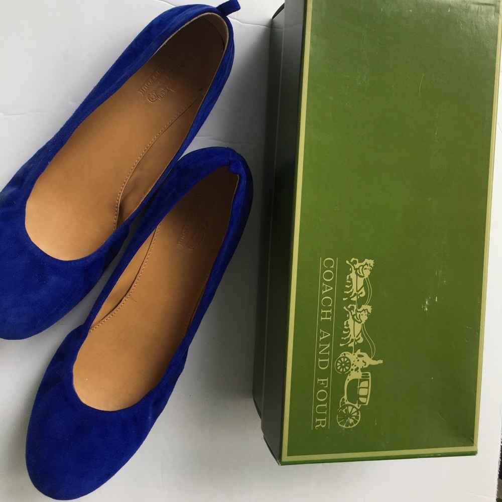 Coach And Four cobalt blue flats sz 8.5